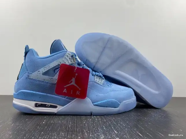 One Kick Jordan UNC HO12MNJDLS247 4 Retro (PE) 0609